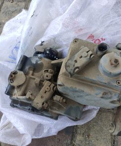 Bơm thủy lực máy rải